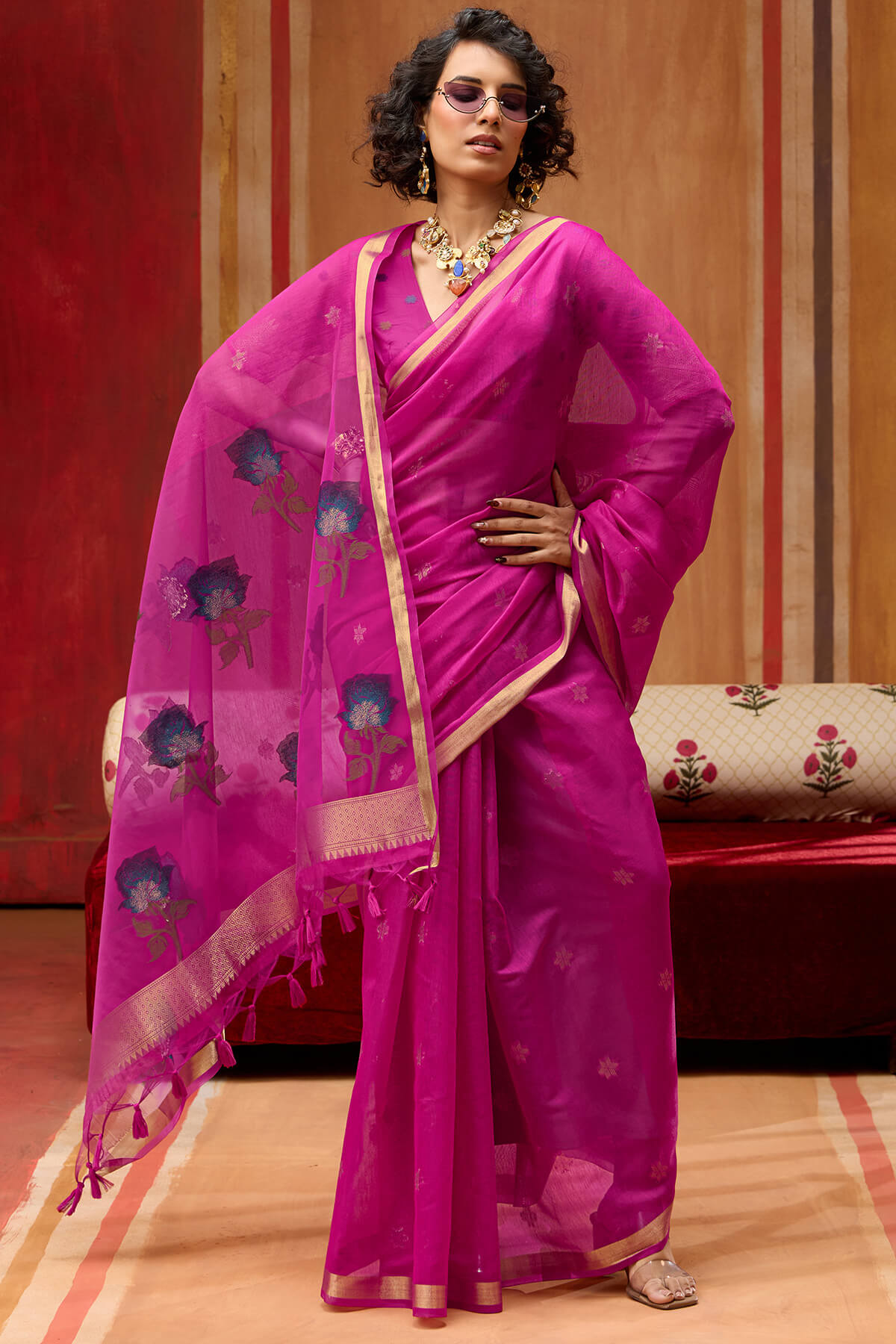 Supernal Magenta Pure Munga Cotton Saree With Conflate Blouse Piece