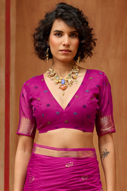Supernal Magenta Pure Munga Cotton Saree With Conflate Blouse Piece