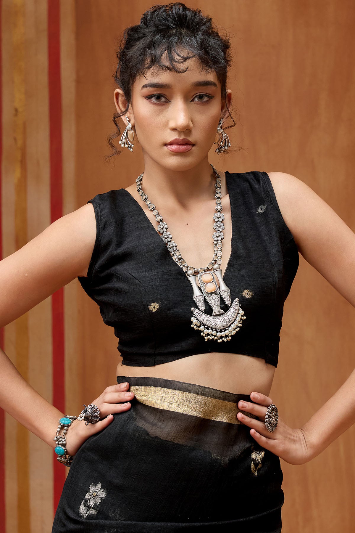 Unequalled Black Pure Munga Cotton Silk Saree With Elaborate Blouse Piece