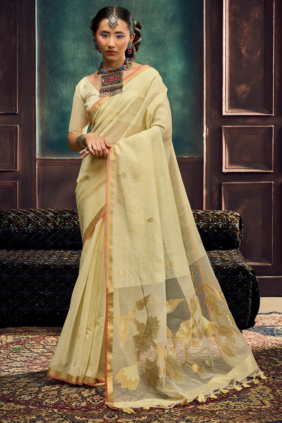 Enticing Beige Pure Munga Cotton Silk Saree With Tremendous Blouse Piece