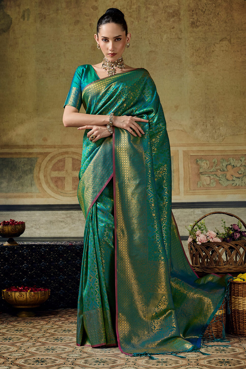 Verdant Rama Kanjivaram Silk Saree With Panoply Blouse Piece