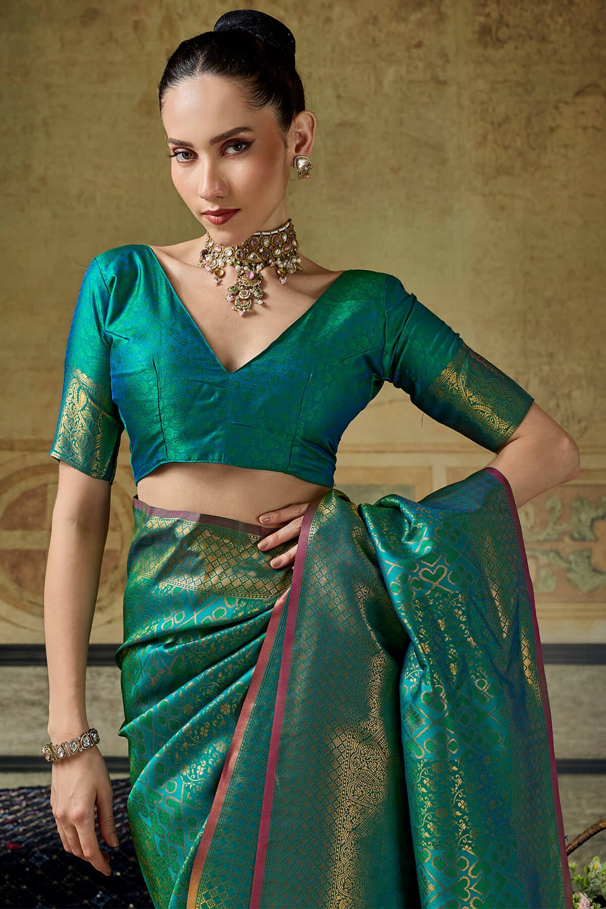 Verdant Rama Kanjivaram Silk Saree With Panoply Blouse Piece