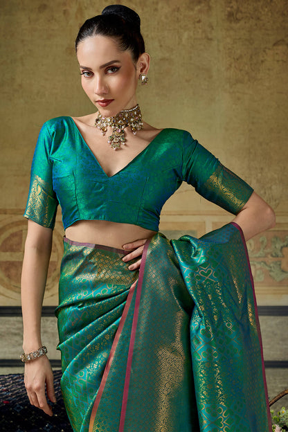 Verdant Rama Kanjivaram Silk Saree With Panoply Blouse Piece