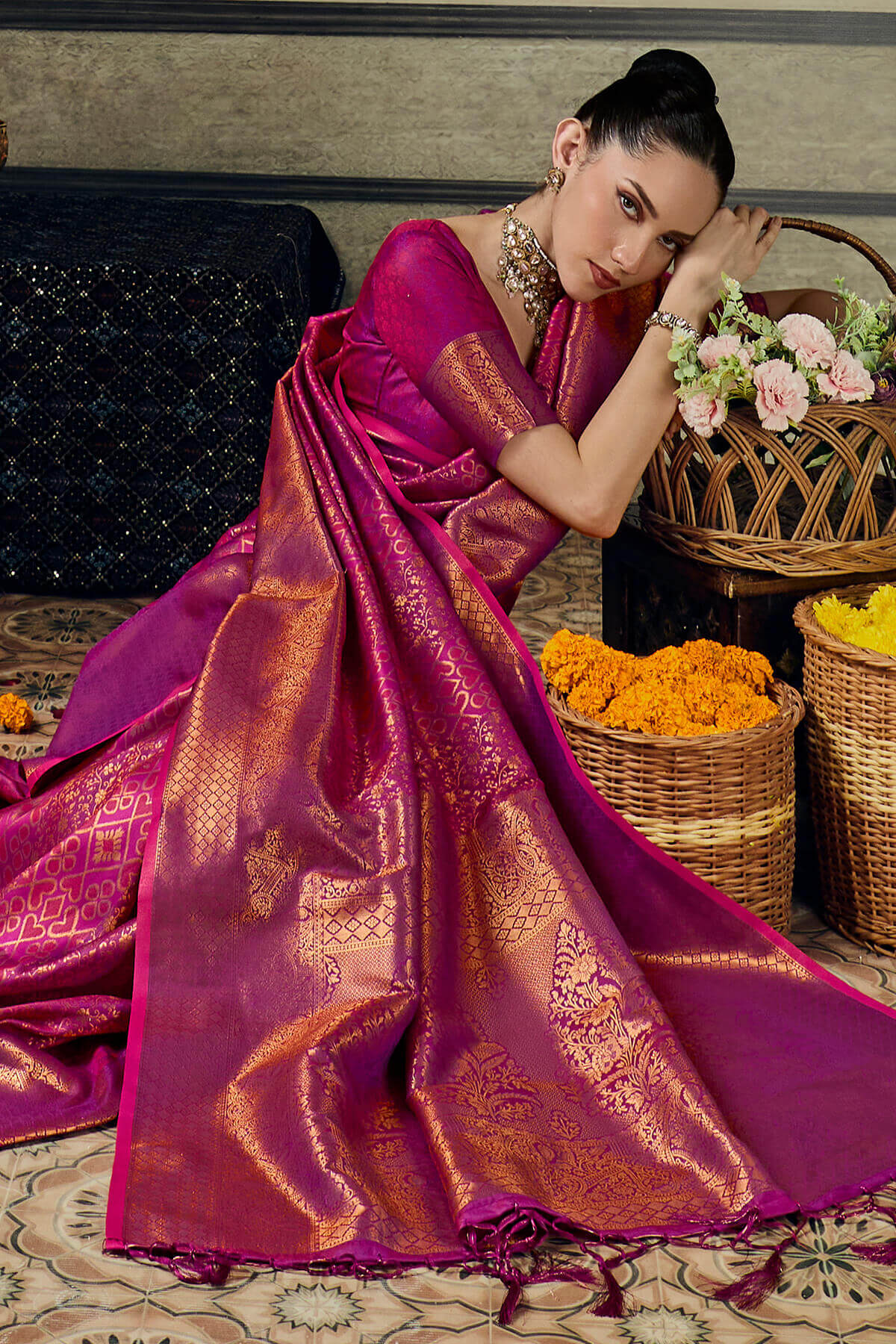 Intricate Purple Kanjivaram Silk Saree With Scrumptious Blouse Piece