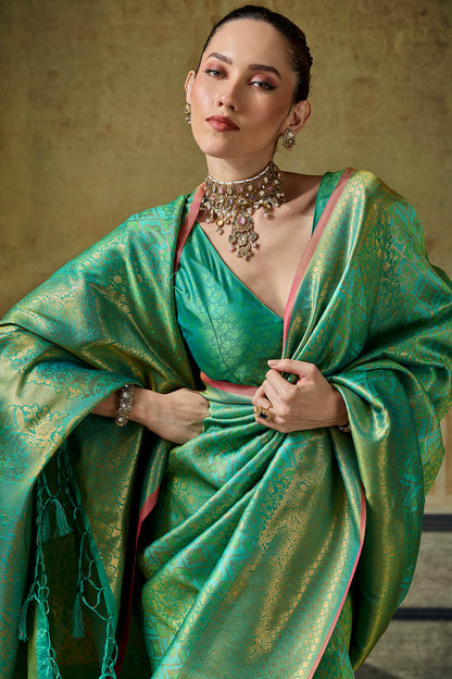 Opulent Green Kanjivaram Silk Saree With Invaluable Blouse Piece