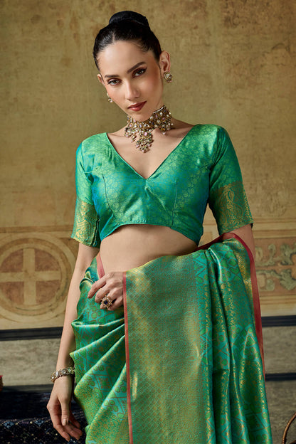 Opulent Green Kanjivaram Silk Saree With Invaluable Blouse Piece