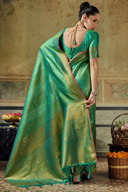 Opulent Green Kanjivaram Silk Saree With Invaluable Blouse Piece