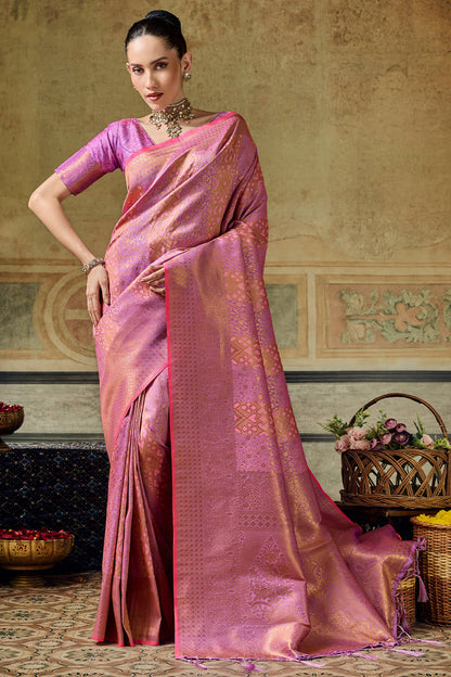 Denouement Pink Kanjivaram Silk Saree With Scintillating Blouse Piece