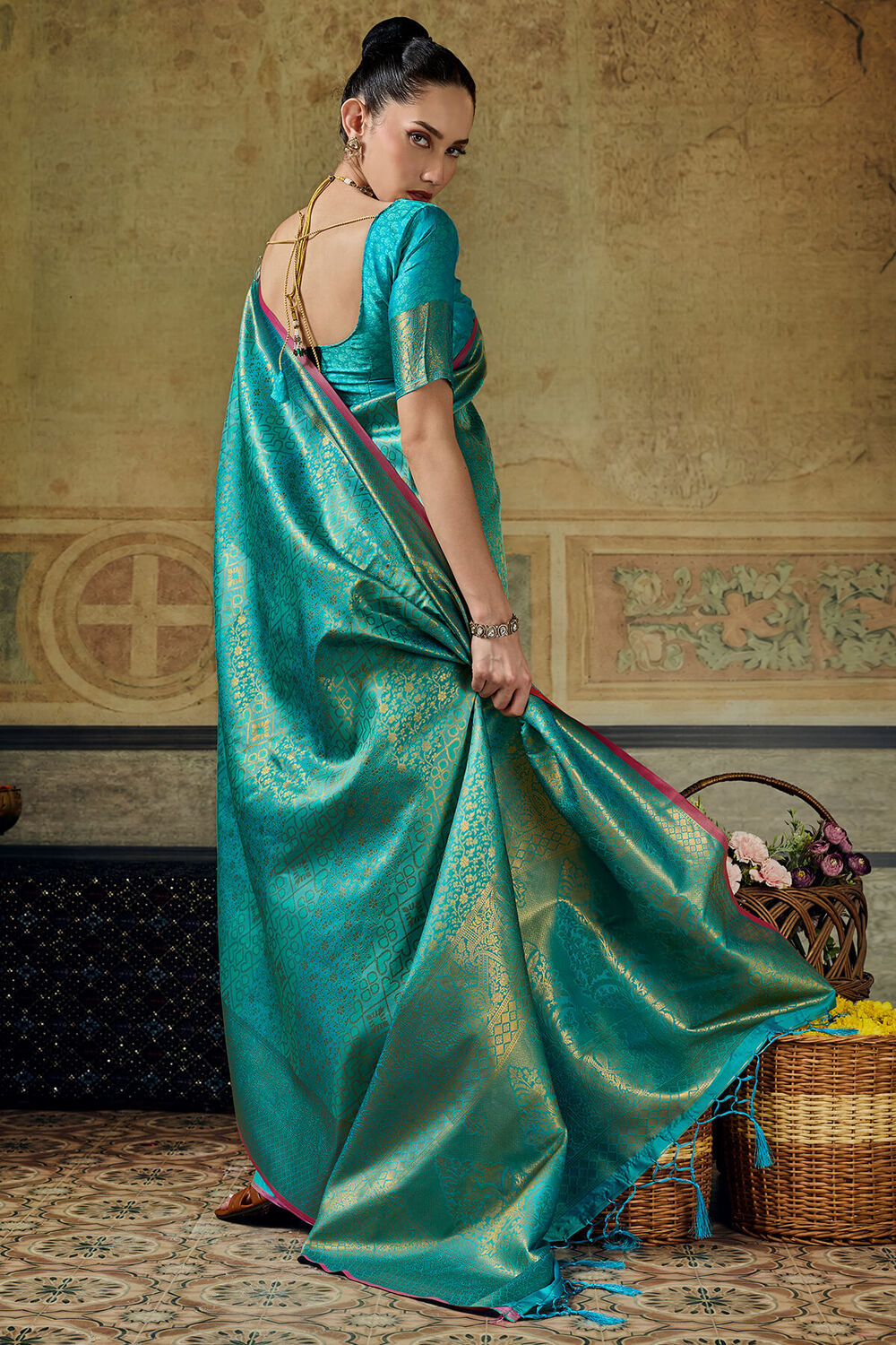 Amazing Turquoise Kanjivaram Silk Saree With Rhapsodic Blouse Piece