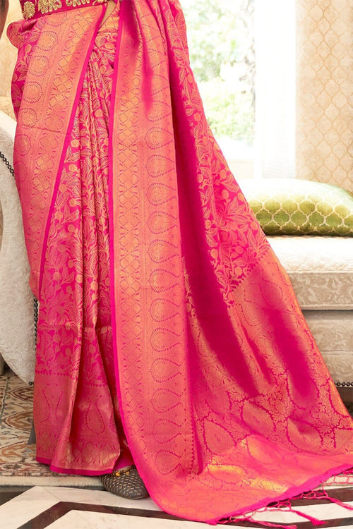 Load image into Gallery viewer, Hypnotic Dark Pink Kanjivaram Silk Saree with Classic Blouse Piece
