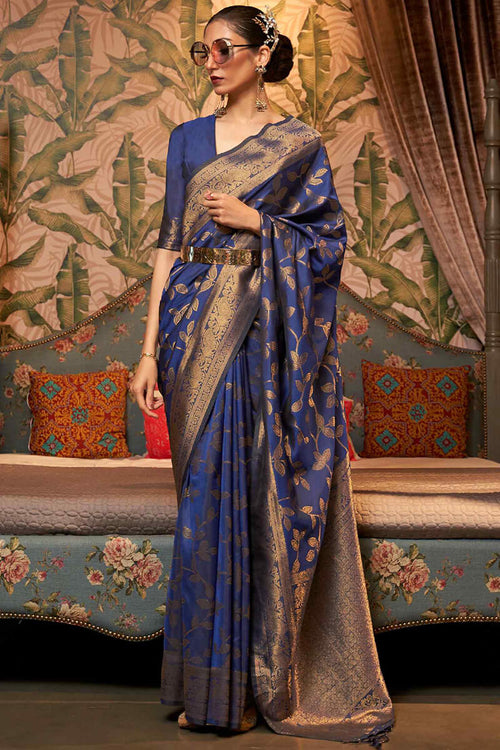 Load image into Gallery viewer, Adoring Navy Blue Kanjivaram Silk Saree with Delightful Blouse Piece
