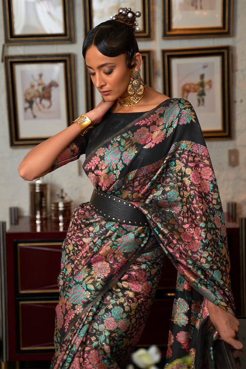 Load image into Gallery viewer, Proficient Black Pashmina saree With Luxuriant Blouse Piece
