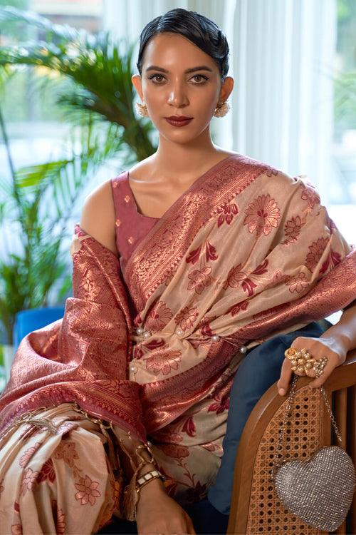 Load image into Gallery viewer, Splendiferous Peach Organza Silk Saree With Tempting Blouse Piece
