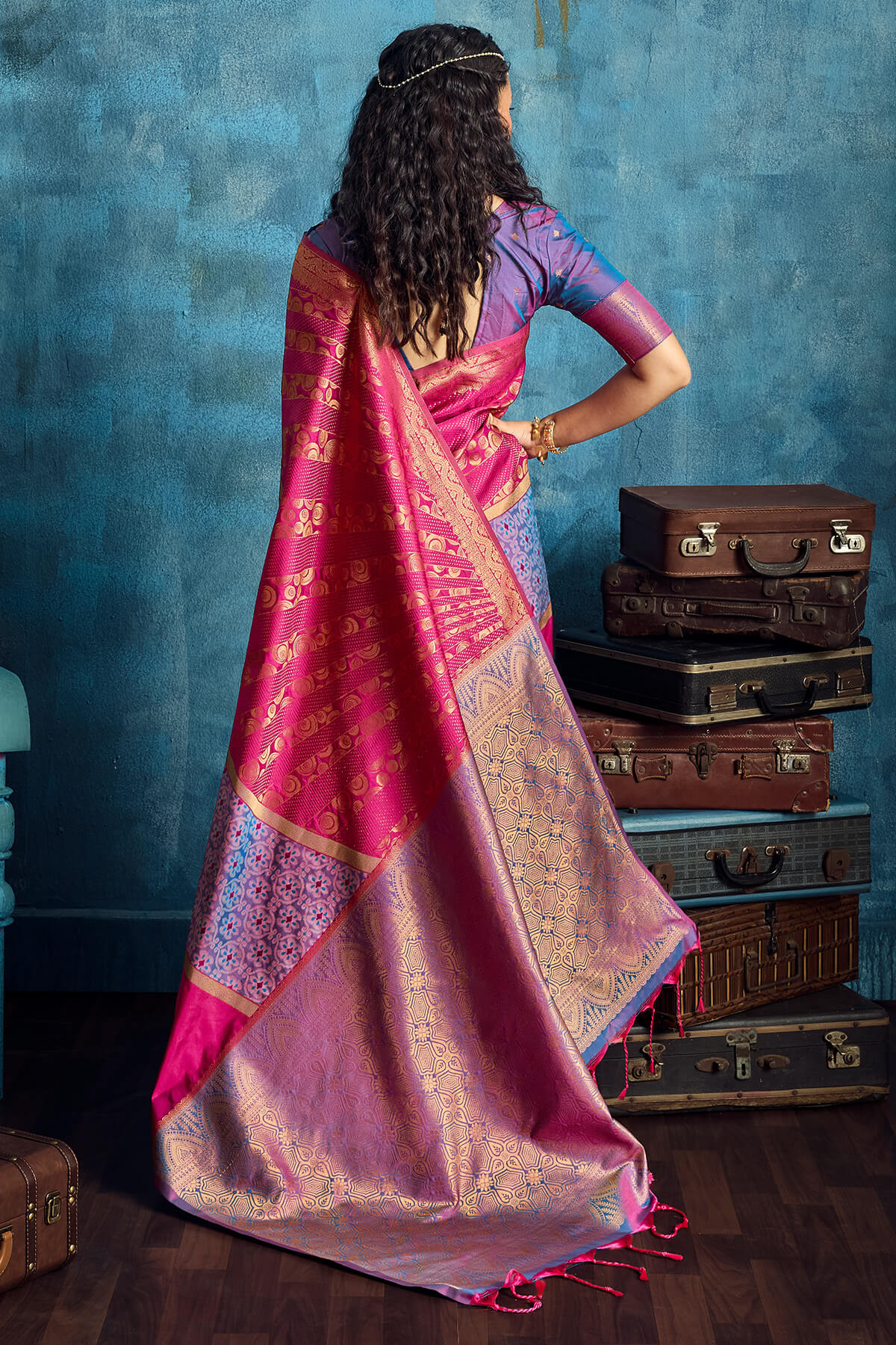 Demure Dark Pink Soft Pochampally Silk Saree With Inspiring Blouse Piece