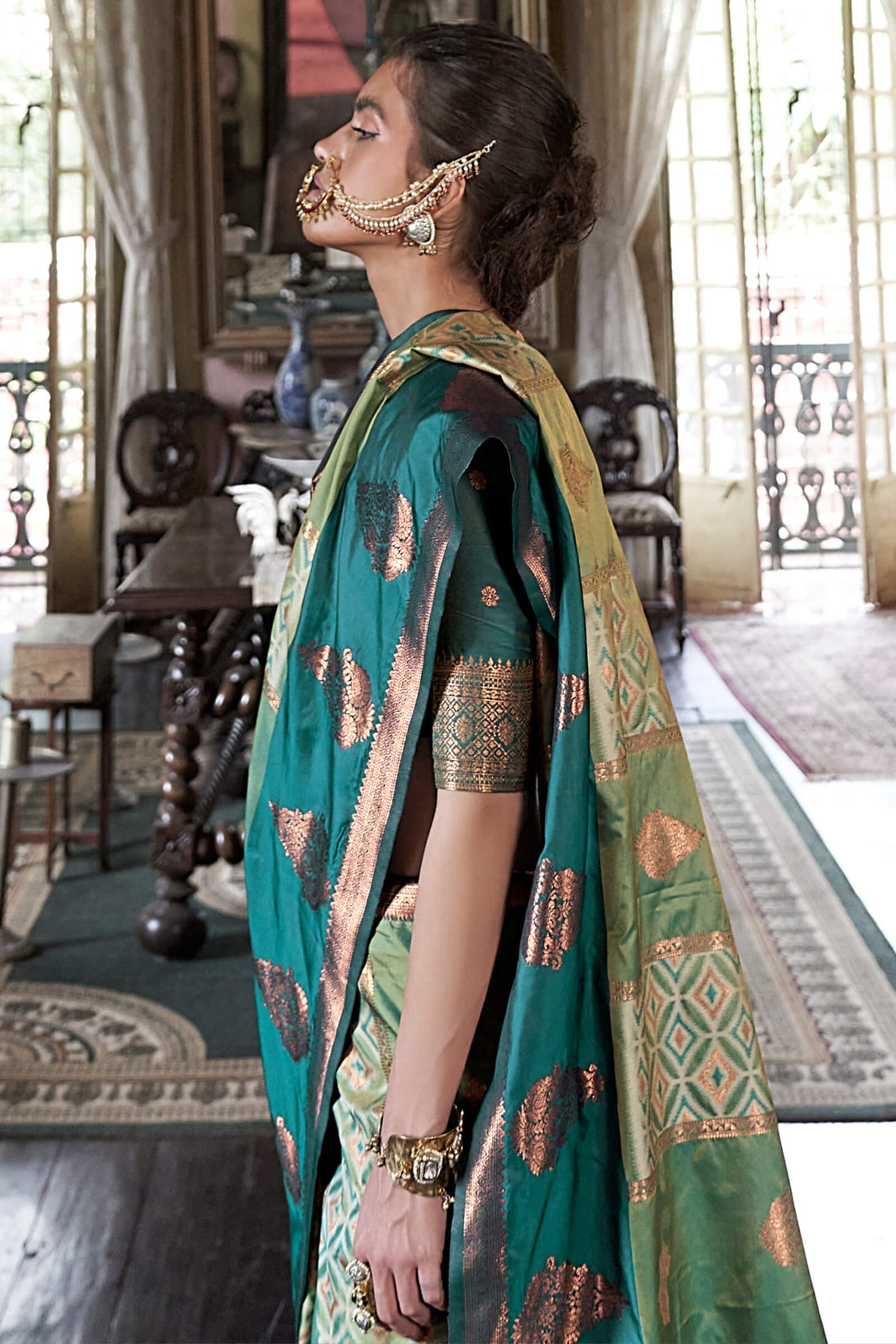 Profuse Green Soft Banarasi Silk Saree With Stunner Blouse Piece