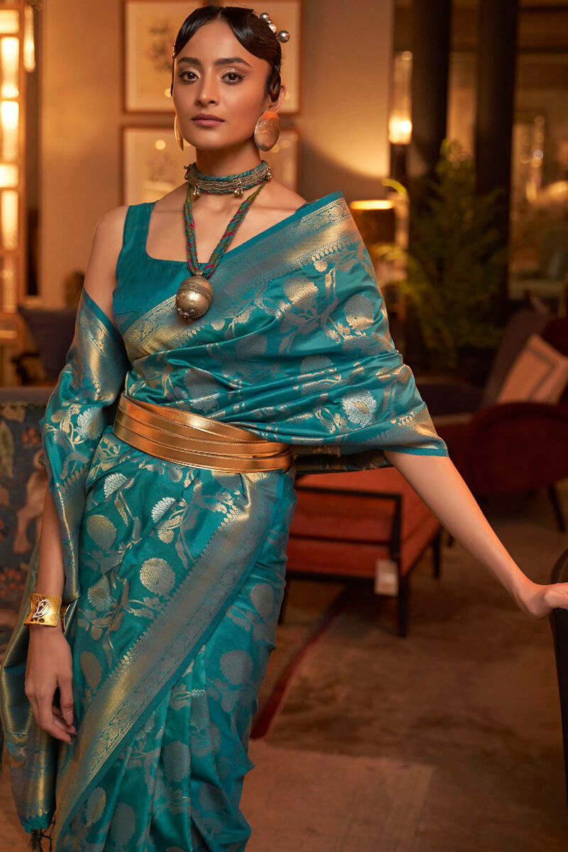 Flameboyant Turquoise Soft Banarasi Silk Saree With Adoring Blouse Piece