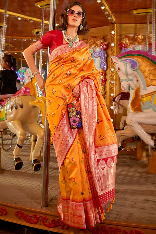 Load image into Gallery viewer, Moiety Yellow Soft Banarasi Silk Saree With Effulgent Blouse Piece
