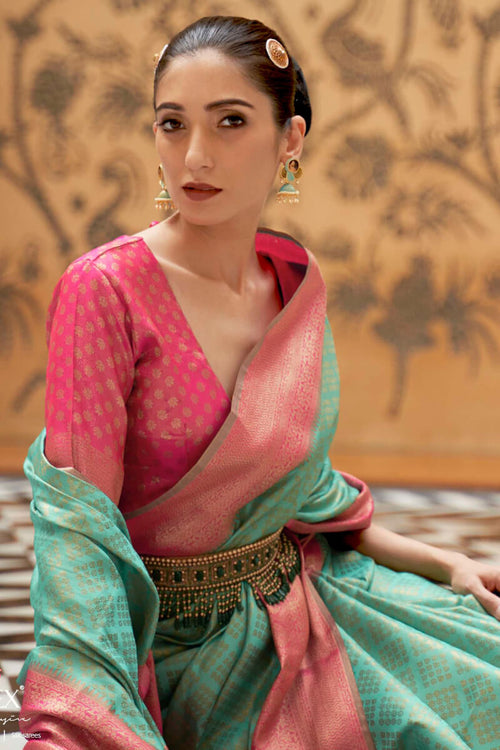 Load image into Gallery viewer, Unique Sea Green Kanjivaram Silk Saree With Outstanding Blouse Piece

