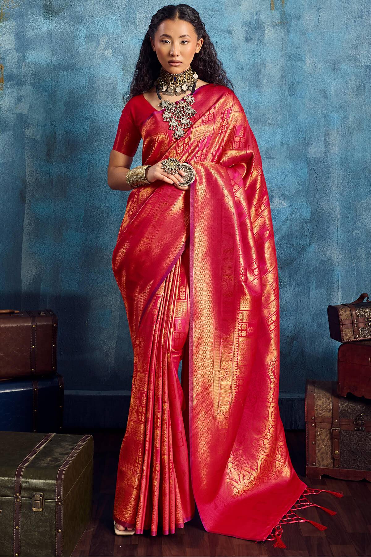 Efflorescence Dark Pink Kanjivaram Silk Saree With Blooming Blouse Piece