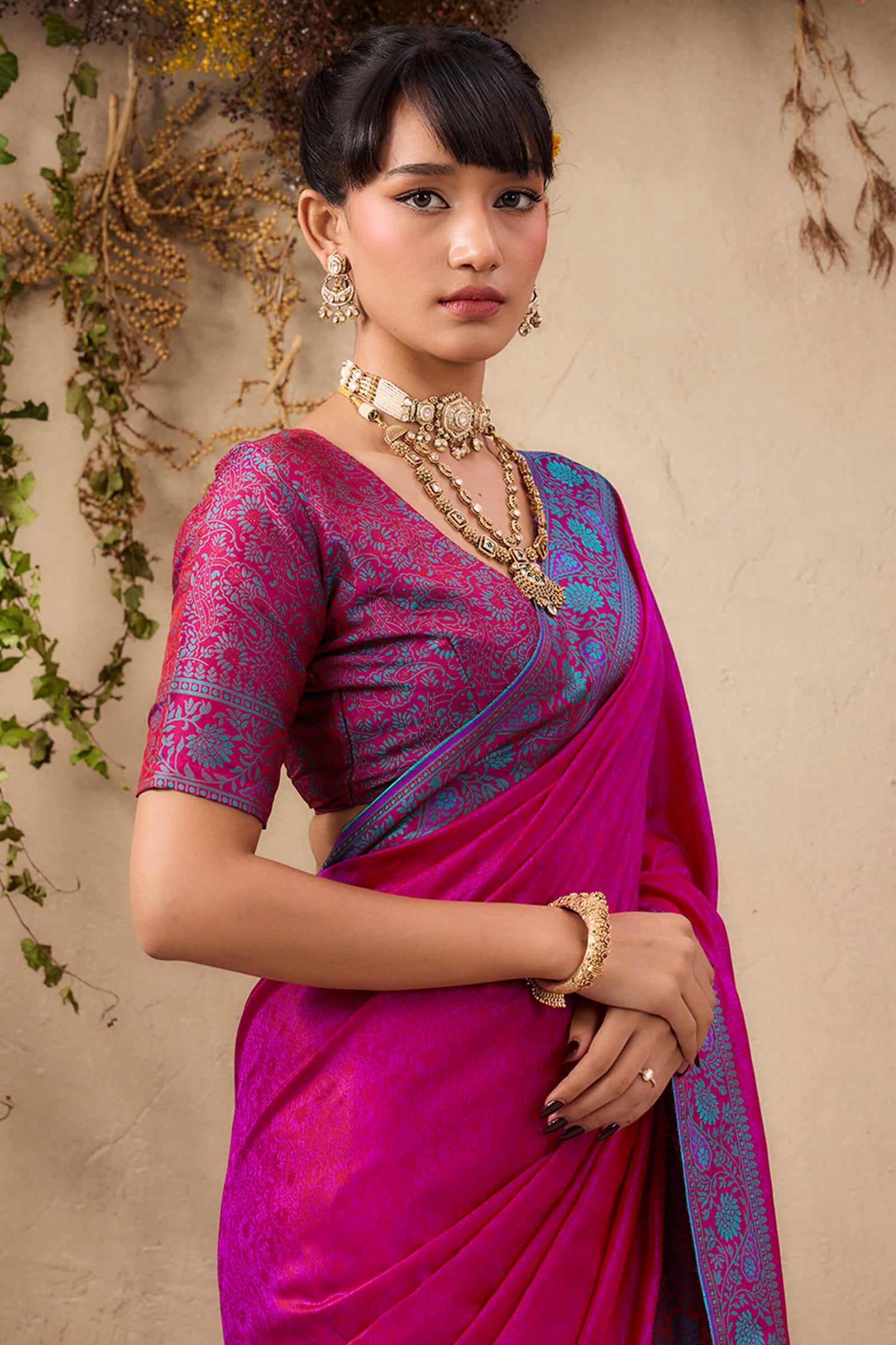 Ebullience Magenta Kanjivaram Silk Saree With Moiety Blouse Piece