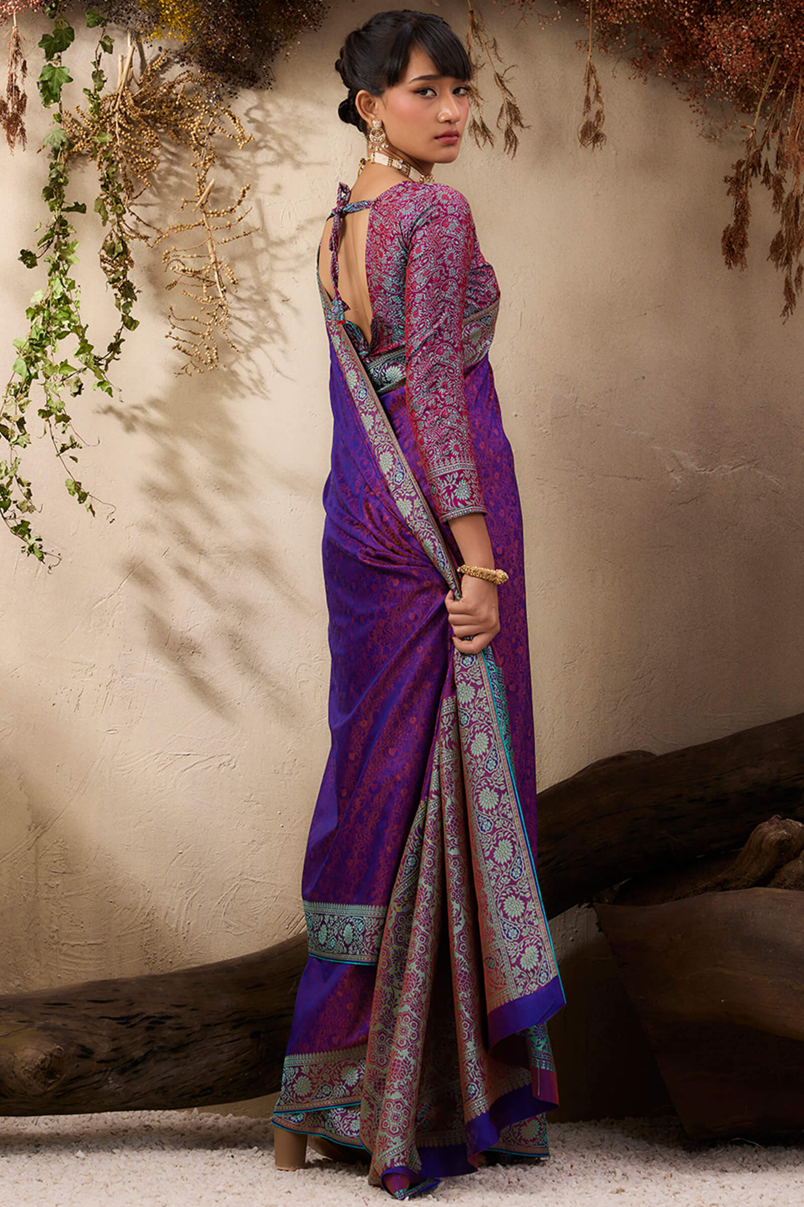 Imbrication Purple Kanjivaram Silk Saree With Hypnotic Blouse Piece