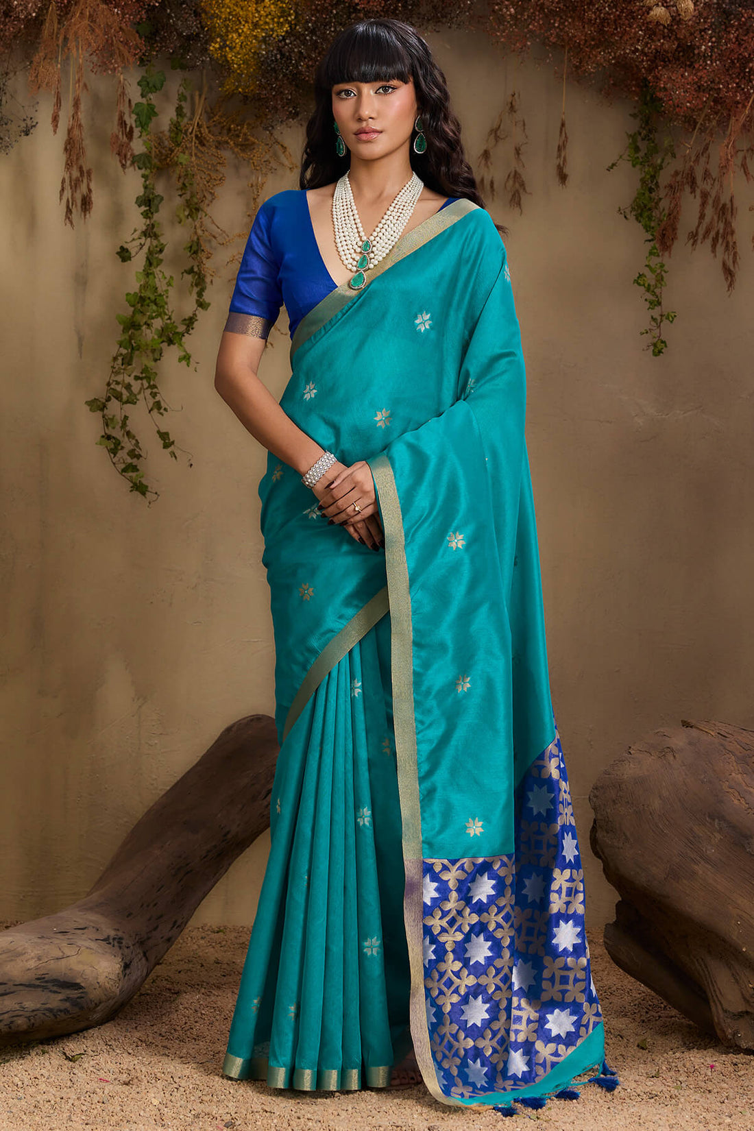 Preferable Firozi Pure Zari Weaving Banarasi Tussar Silk Saree With Enthralling Blouse Piece