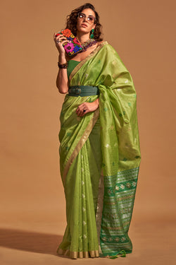 Beautiful Green Soft Banarasi Silk Saree With Mesmerising Blouse Piece