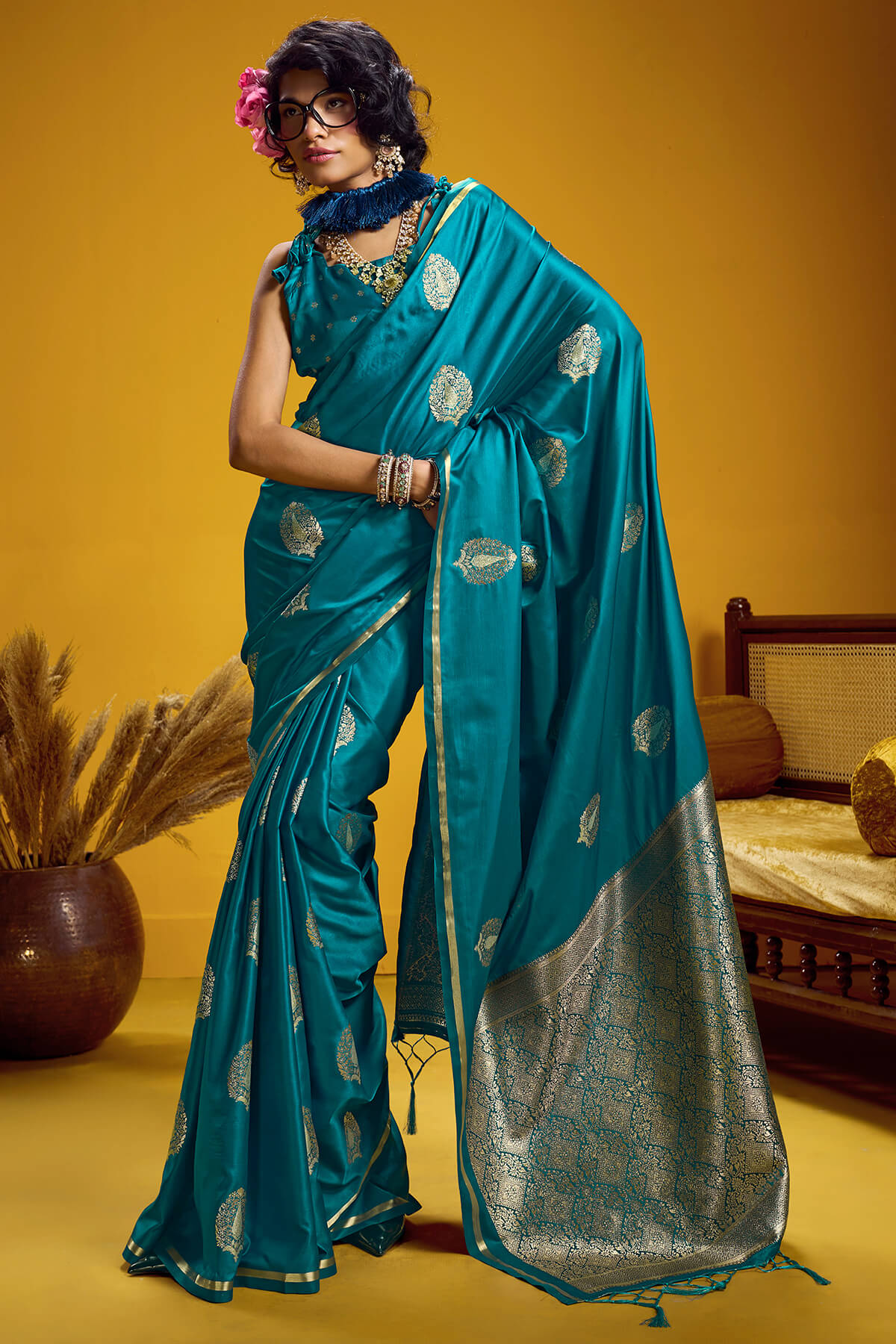 Smashing Rama Banarasi Satin Silk Saree With Effulgent Blouse