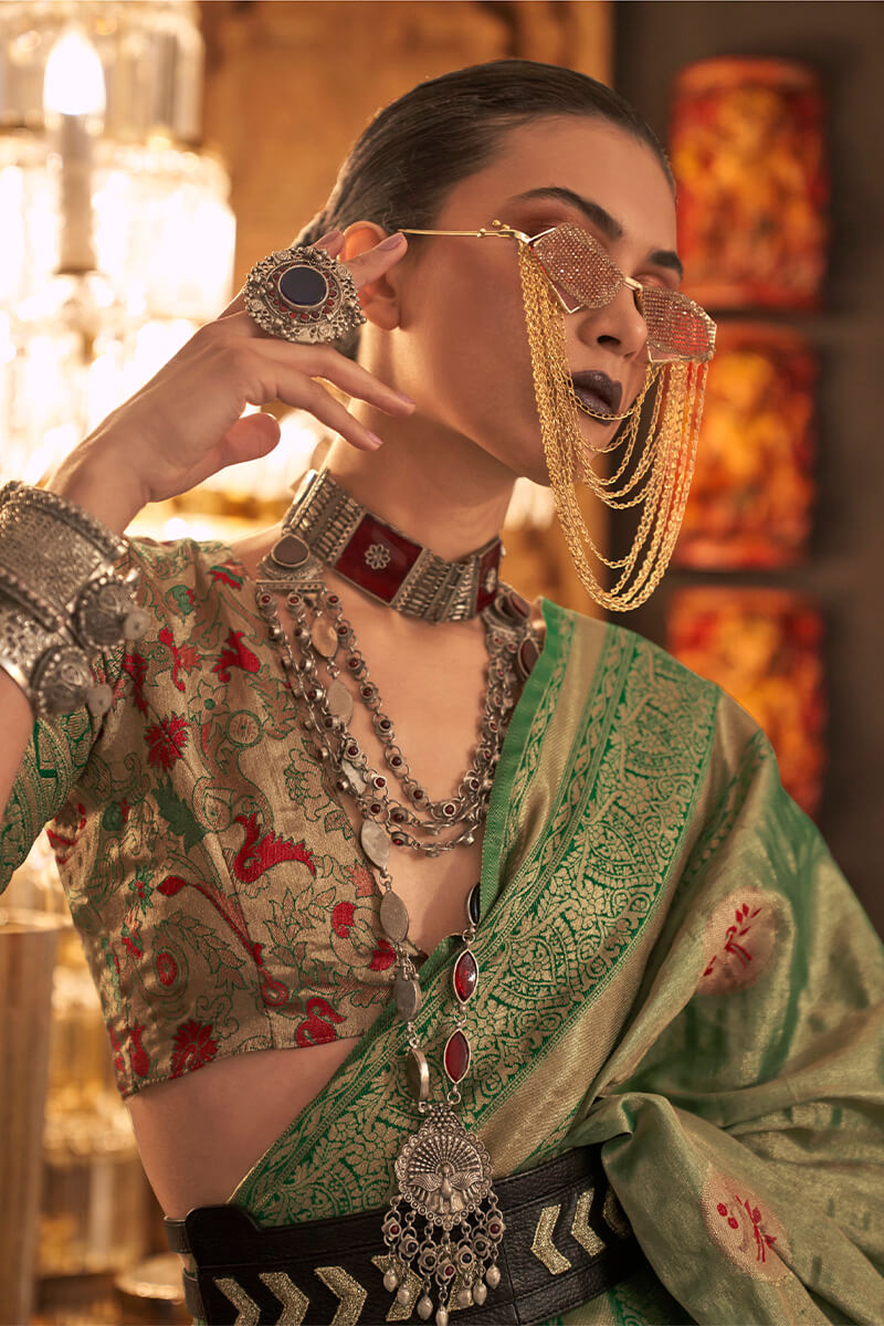 Gleaming Green Soft Banarasi Silk Saree With Sensational Blouse Piece
