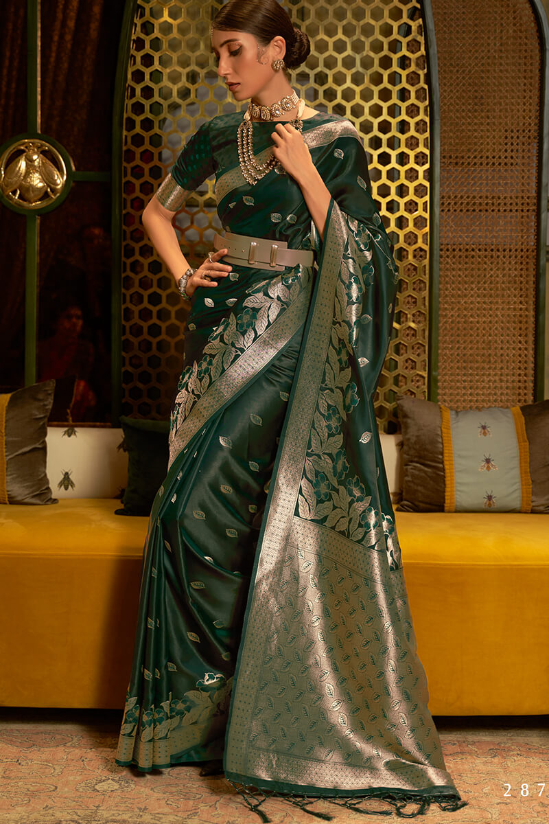 Beauteous Dark Green Soft Banarasi Silk Saree With Classic Blouse Piece