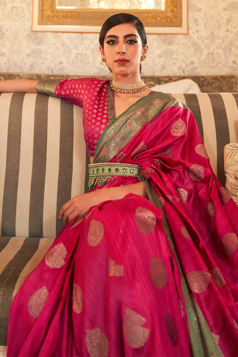 Magnetic Dark Pink Soft Banarasi Silk Saree With Smashing Blouse Piece