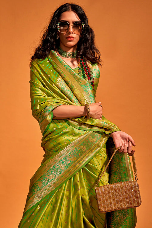 Load image into Gallery viewer, Amiable Green Soft Banarasi Silk Saree With Rhapsodic Blouse Piece
