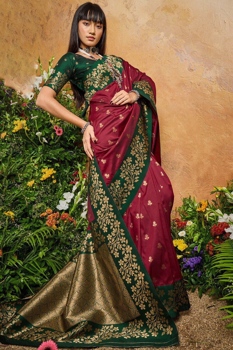 Imbrication Maroon Pure Zari Weaving Banarasi Silk Saree With Bewitching Blouse Piece