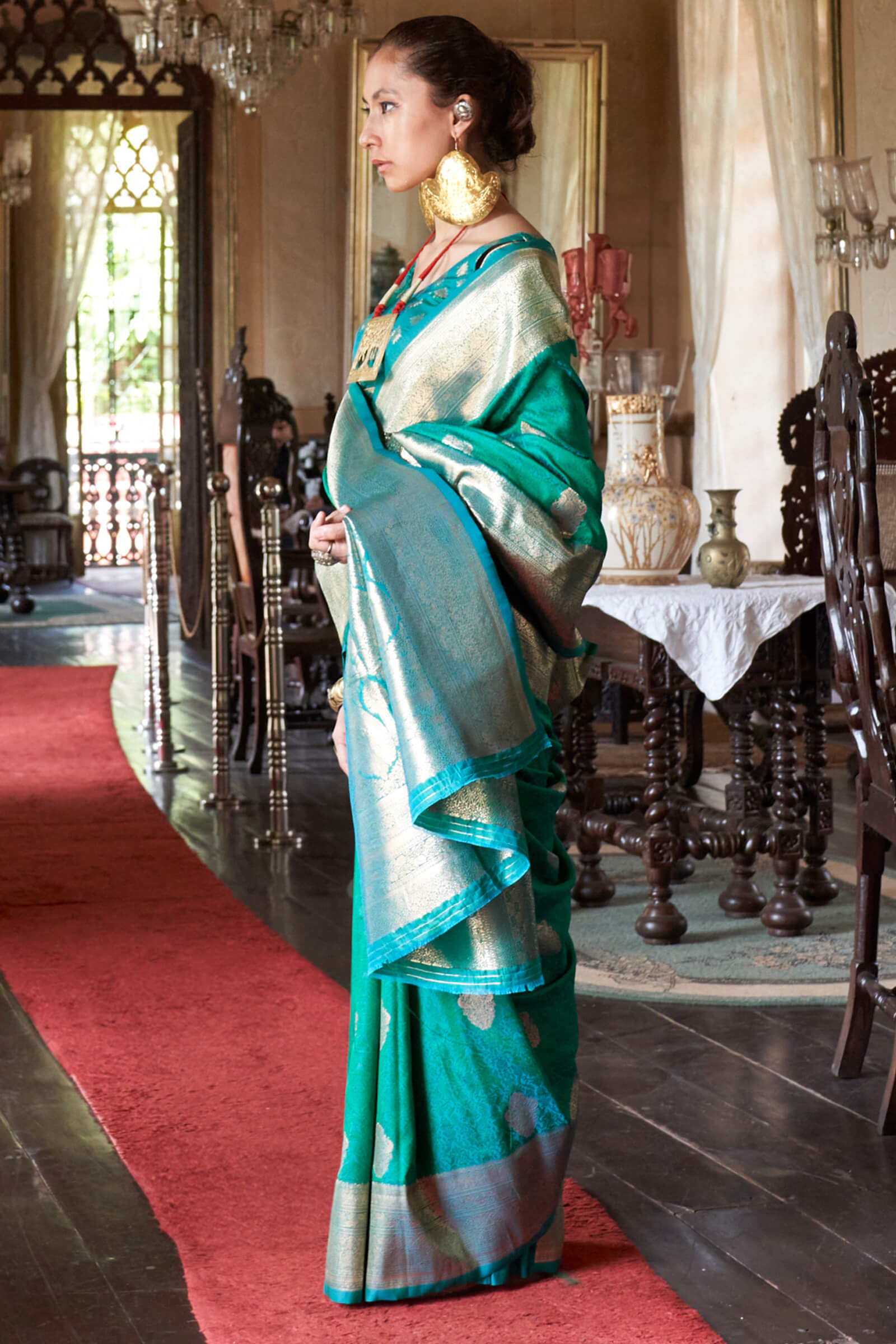 Scintillating Rama Soft Banarasi Silk Saree With Eloquence Blouse Piece