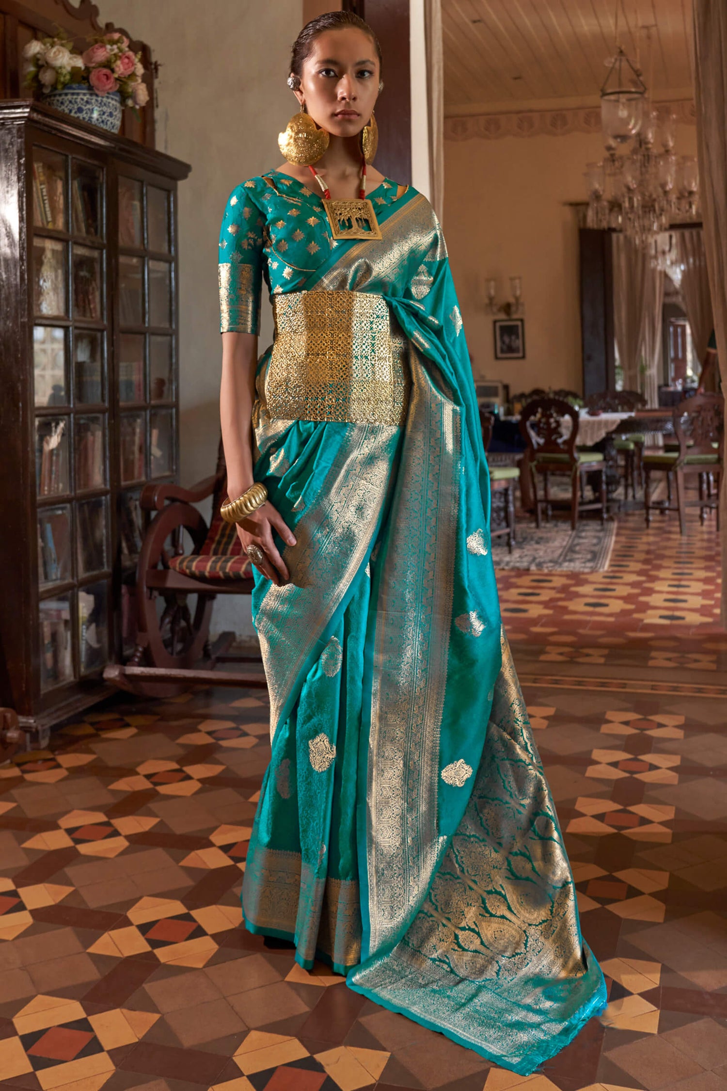 Sonorous Firozi Soft Banarasi Silk Saree With Charismatic Blouse Piece