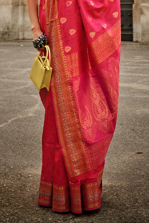 Load image into Gallery viewer, Elegant Dark Pink Soft Banarasi Silk Saree With Pretty Blouse Piece
