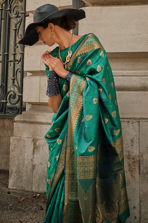 Load image into Gallery viewer, Blissful Dark Green Soft Banarasi Silk Saree With Inspiring Blouse Piece
