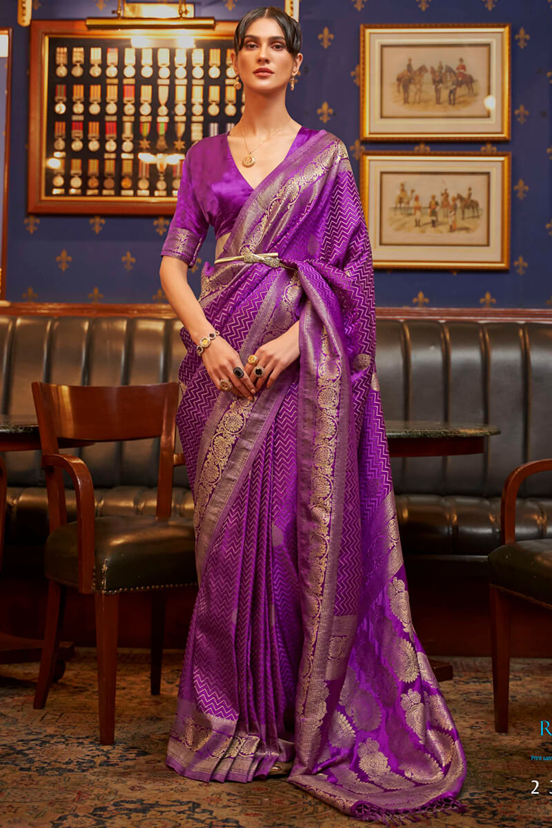 Elegant Purple Soft Banarasi Silk Saree With Flattering Blouse Piece