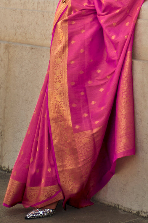 Load image into Gallery viewer, Desirable Dark Pink Soft Banarasi Silk Saree With Exquisite Blouse Piece
