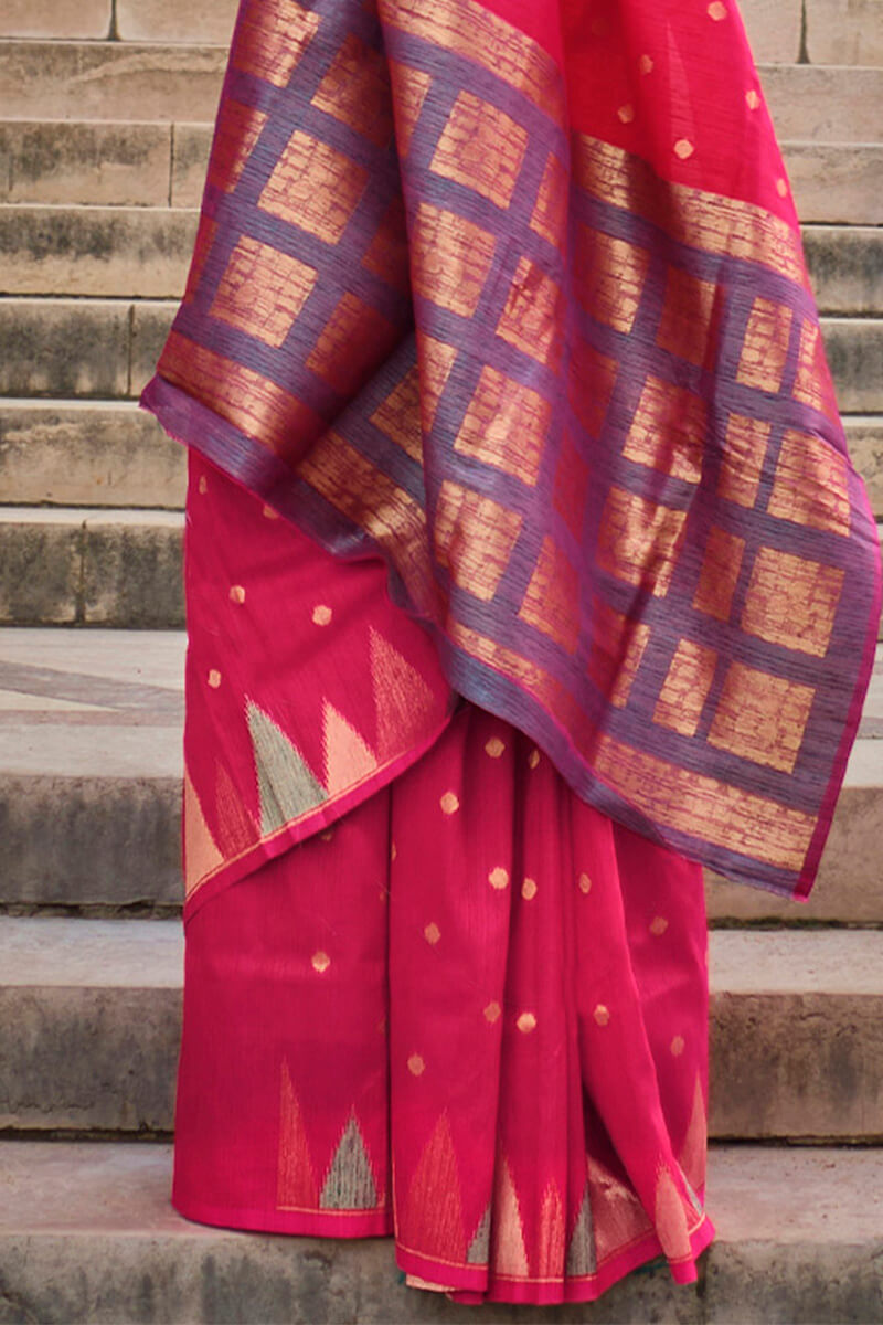 Confounding Magenta Soft Banarasi Silk Saree With Artistic Blouse Piece