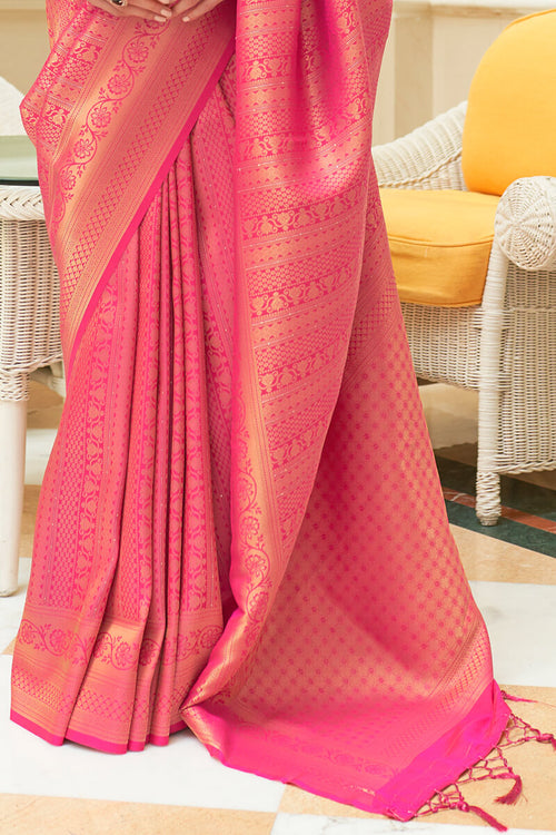 Load image into Gallery viewer, Gleaming Pink Kanjivaram Silk Saree With Hypnotic Blouse Piece
