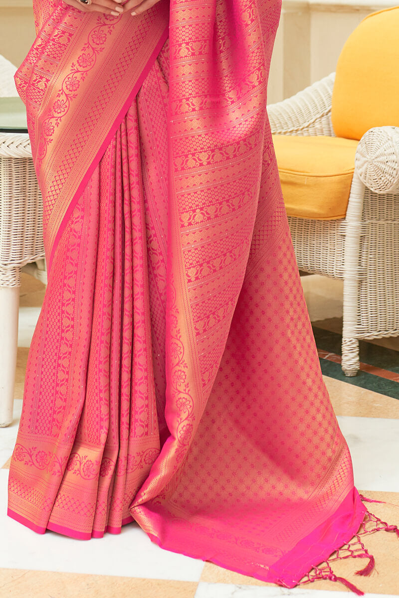 Gleaming Pink Kanjivaram Silk Saree With Hypnotic Blouse Piece