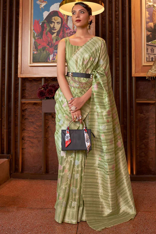 Load image into Gallery viewer, Intricate Green Cotton Silk Saree With Staring Blouse Piece
