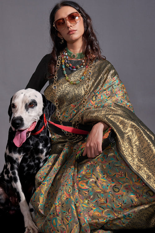 Load image into Gallery viewer, Stunner Black Pashmina saree With Dissemble Blouse Piece
