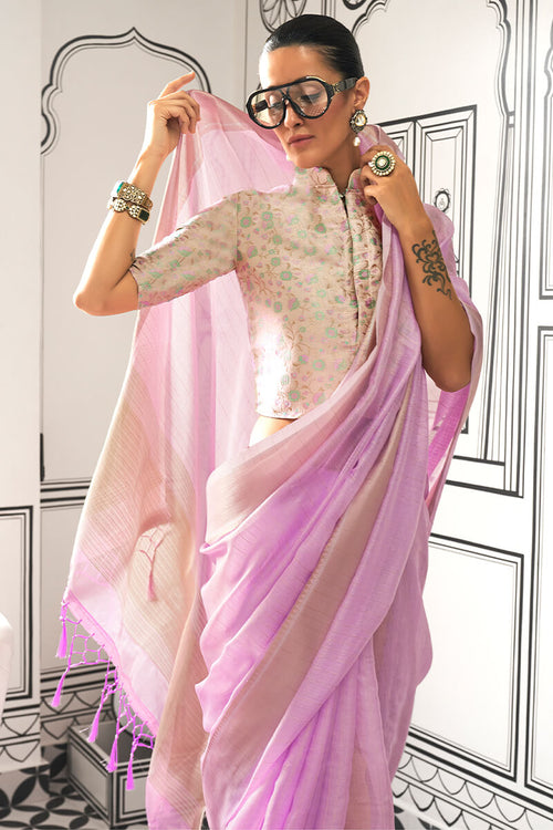 Load image into Gallery viewer, Entrancing Lavender Soft Silk Saree With Brood Blouse Piece
