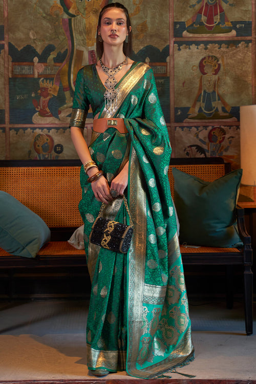 Load image into Gallery viewer, Charming Dark Green Soft Banarasi Silk Saree With Captivating Blouse Piece
