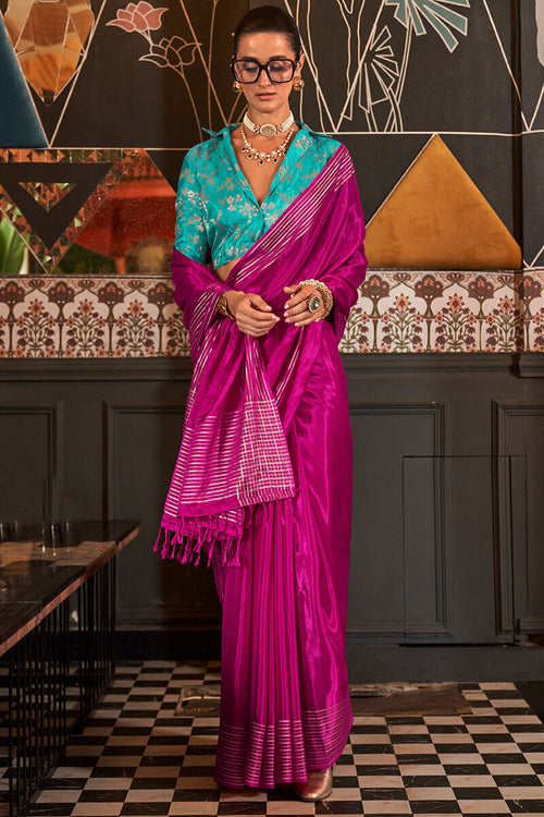 Load image into Gallery viewer, Sensational Magenta Soft Banarasi Silk Saree With Stylish Blouse Piece
