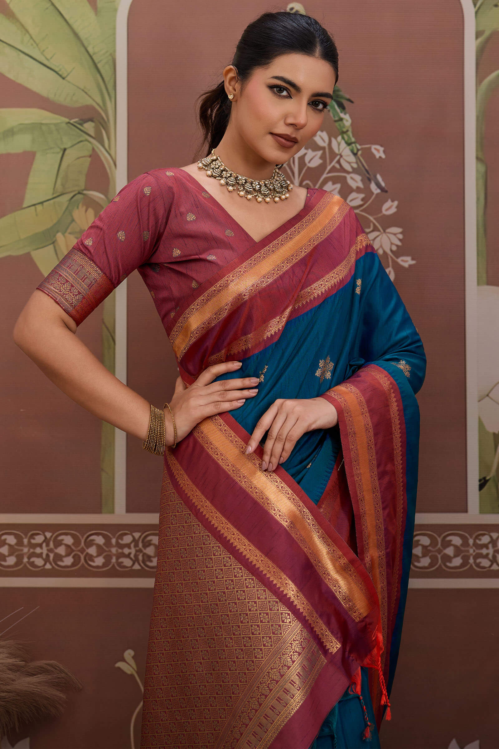 Preferable Navy Blue Banarasi Tussar Silk Saree With Evanescent Blouse Piece