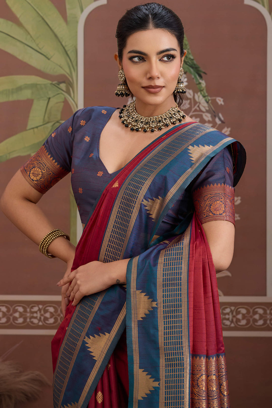Enchanting Maroon Banarasi Tussar Silk Saree With Jubilant Blouse Piece