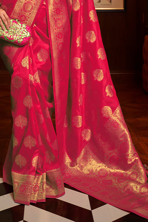 Load image into Gallery viewer, Mesmeric Dark Pink Kanjivaram Silk Saree With Classic Blouse Piece
